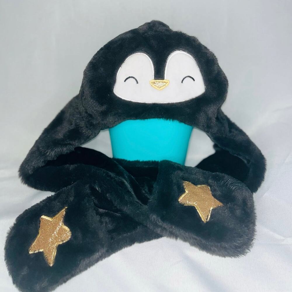 Claire's penguin hat